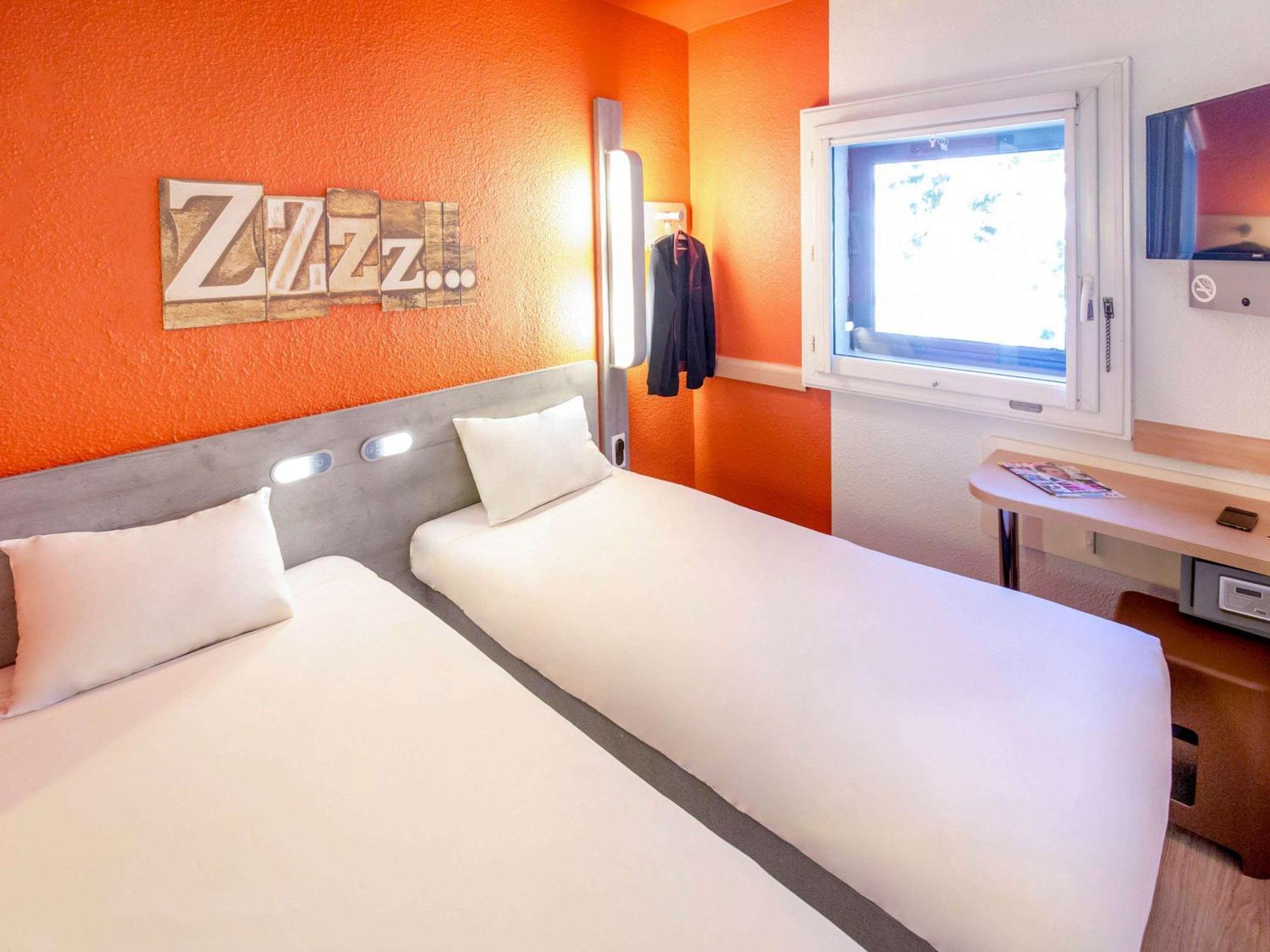 Ibis Budget Marseille Timone Exterior photo