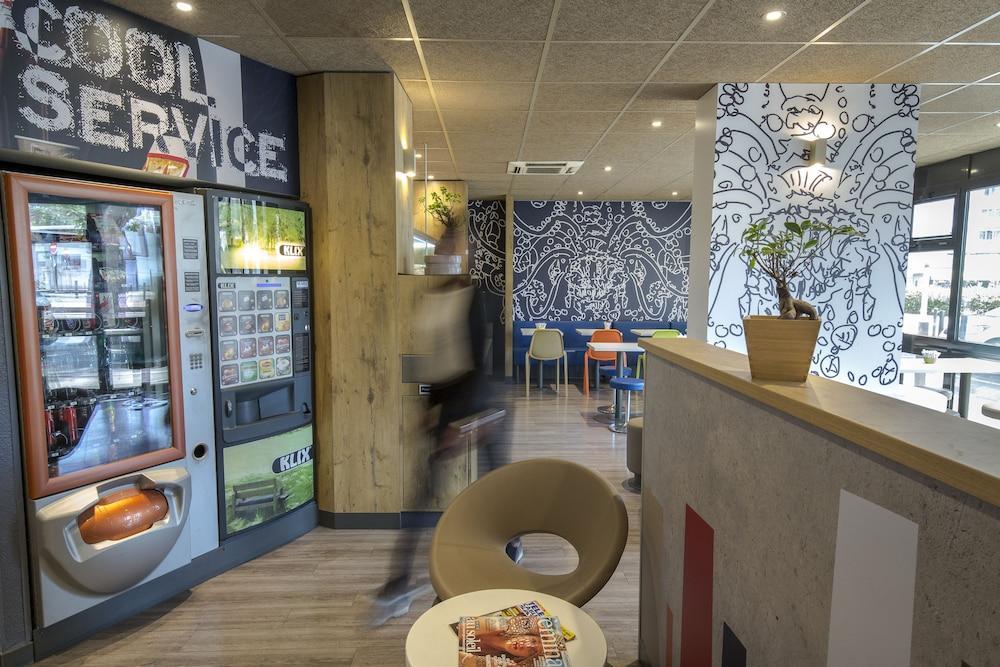 Ibis Budget Marseille Timone Exterior photo